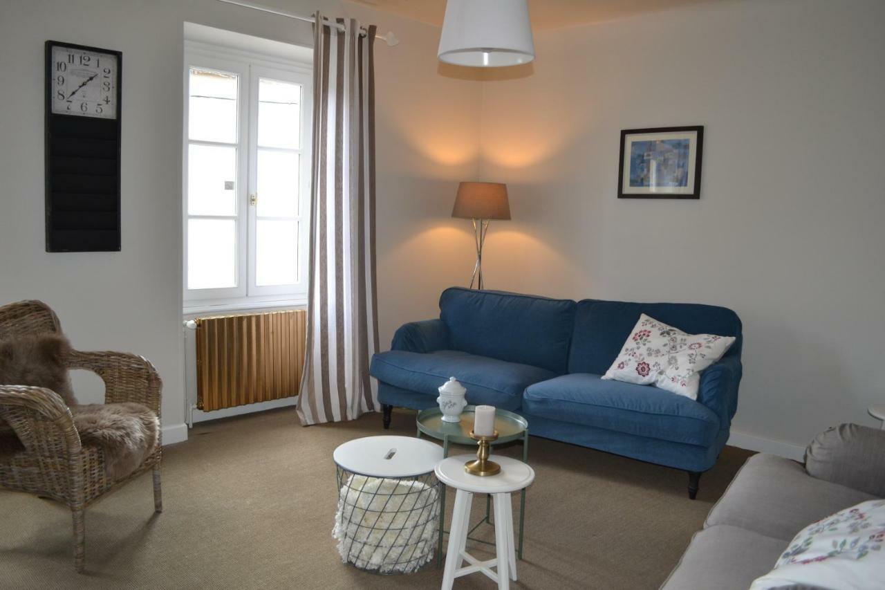 Lucenay-l'Eveque Appartement Passe Partout מראה חיצוני תמונה